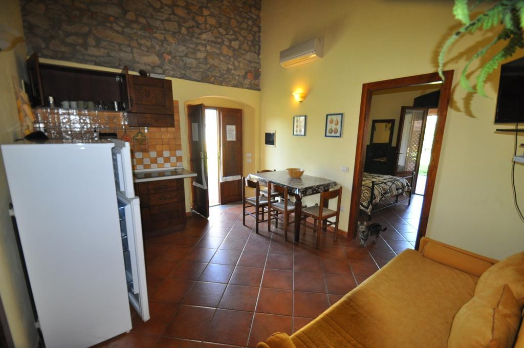 Agriturismo Il Cerrosughero Villa Scarlino Kamer foto