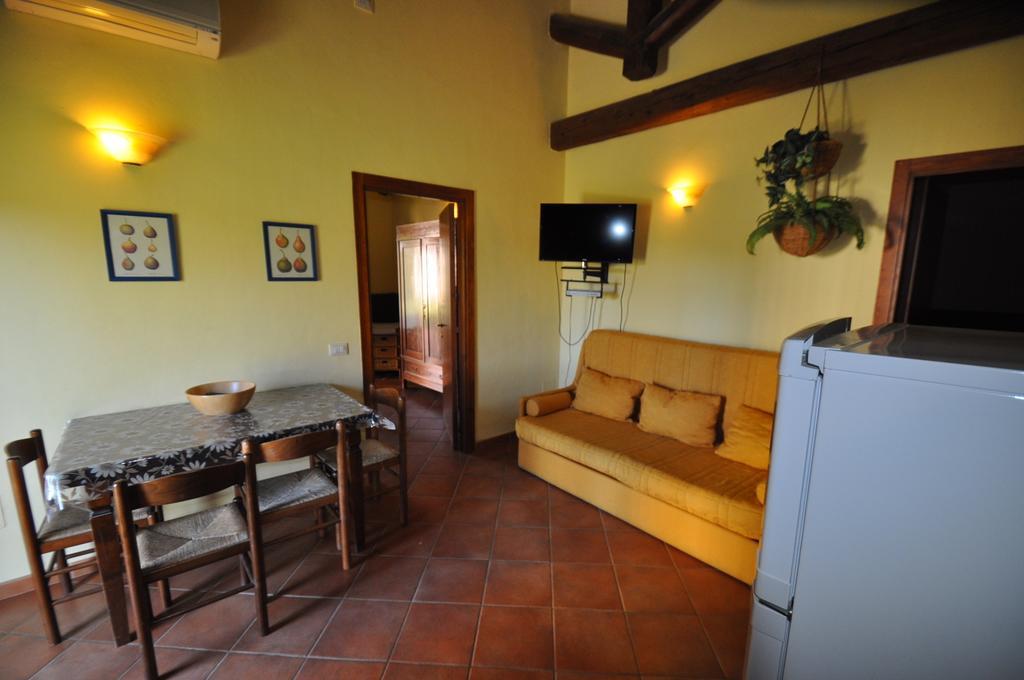 Agriturismo Il Cerrosughero Villa Scarlino Kamer foto