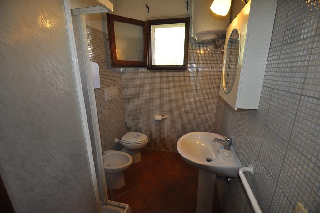 Agriturismo Il Cerrosughero Villa Scarlino Kamer foto